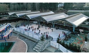 Familien-Paket für die Eisbahn Oelsnitz/V., 10er-Familienkarte