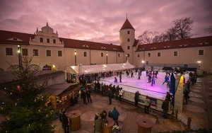 10er-Ticket für die Eisbahn – Winterzauber auf Schloss Freudenstein