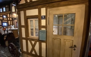 "Zeitsprung"-Dinner für Zwei am 19.02.2027 Schuhmacher Haus Nr. 59